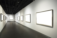 艺术博物馆在白墙上的帧
