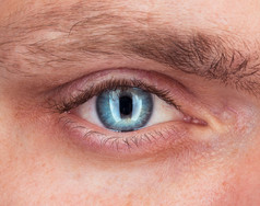 一个人的蓝眼睛的特写镜头
