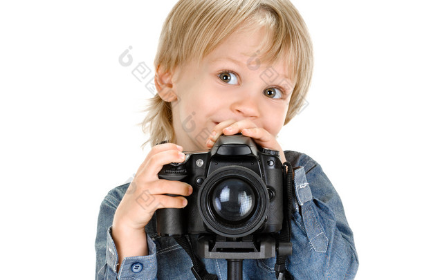 男孩用照片相机