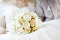 玫瑰婚礼鲜花花束
