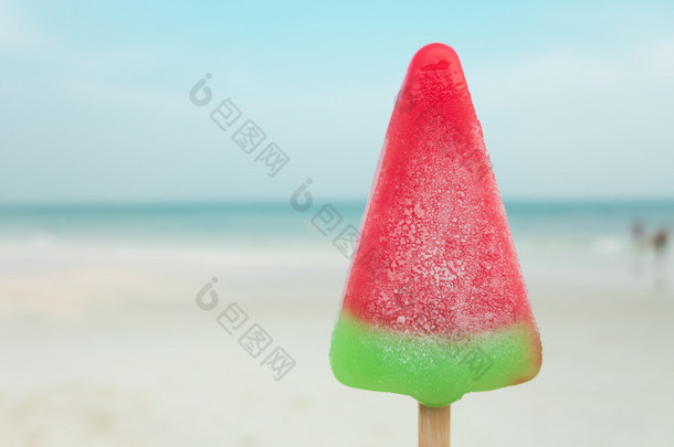西瓜凉的冰淇淋在上海滩的夏日时光