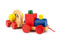 Colourfull 木制玩具车白色背景.