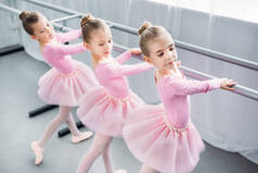 芭蕾学校优雅小芭蕾舞舞蹈的高视角观