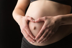 女性怀孕的肚子