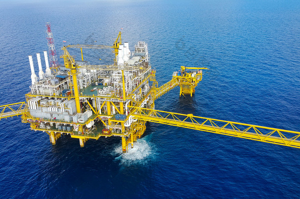 海上<strong>施工平台</strong>生产石油和天然气、 石油和天然气工业和辛勤工作，通过手动和自动功能、 石油钻机行业及操作的生产<strong>平台</strong>和操作过程