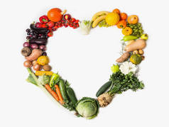 水果和蔬菜是心脏健康的。蔬菜和水果的心脏。健康、新鲜食物的概念