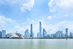 珠江与广州金融区现代建筑.