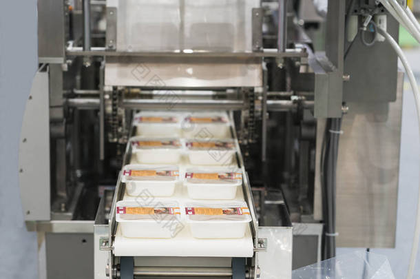 塑胶袋纸盒自动包装机,食品工业高速包装机,高科技制造工艺