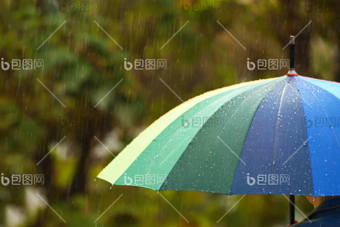 下雨图片-下雨素材-包图企业站