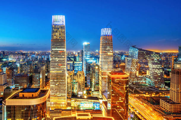 金融区的高层建筑和高耸的高楼，北京的夜景.
