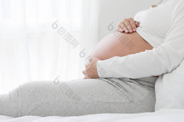 怀孕期间腹部肌肉的应变、早产和孕妇健康观念