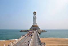 中国观音女神雕像