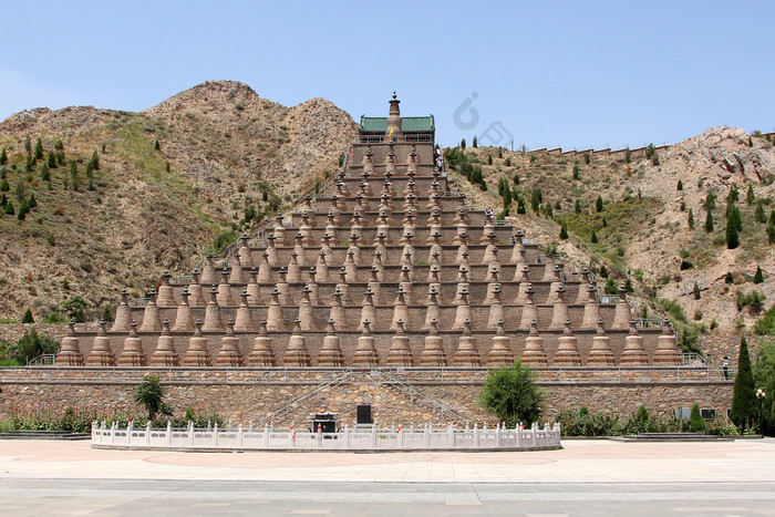 中国宁夏省峡口山 108 dagobas