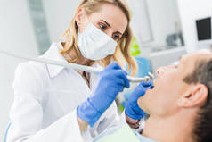 牙科医生在现代牙科诊所中的应用