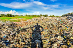 工业和城市地区大型塑料垃圾堆 难以降解 的垃圾消除异味污染存在问题.
