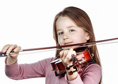 可爱的小女孩与小提琴，音乐和教育概念，等