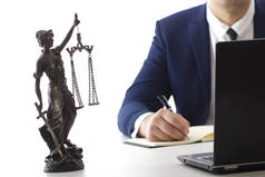 法律、咨询和法律服务概念。律师事务所有小组会议.