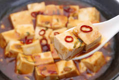 中餐麻婆豆腐与燕麦片的特写