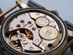 老式机械手表运动宏观细节