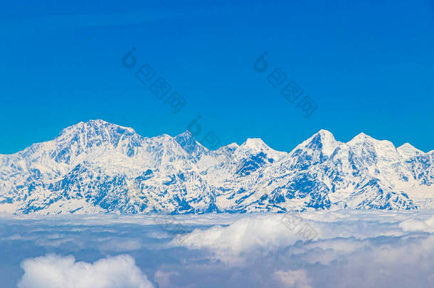 喜马拉雅山的珠穆朗玛峰。8848米高世界上最高的山七次首脑会议.