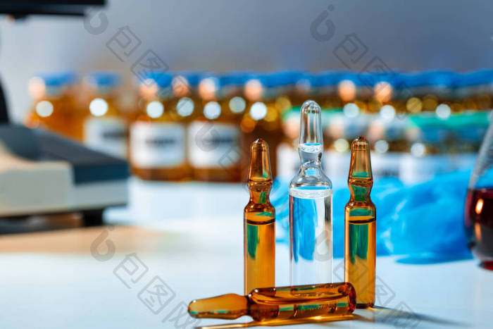 针剂注射用的普通安培瓶图片-包图网企业站