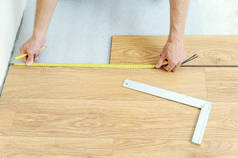 强化木地板的安装.