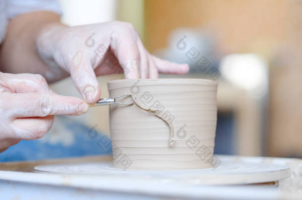 陶艺传统艺术造型泥壶