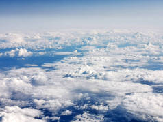 来自飞机的云彩作为一个非常好的背景