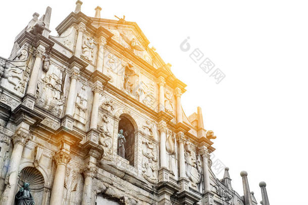 废墟圣保罗教会与戏剧性的阳光轻洒，著名的地标和中心的澳门，中国的世界文化遗产
