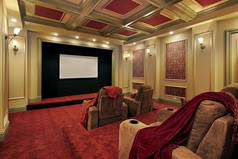 剧院与绒红地毯