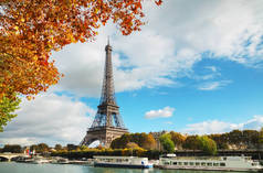 巴黎的城市景观与埃菲尔铁塔