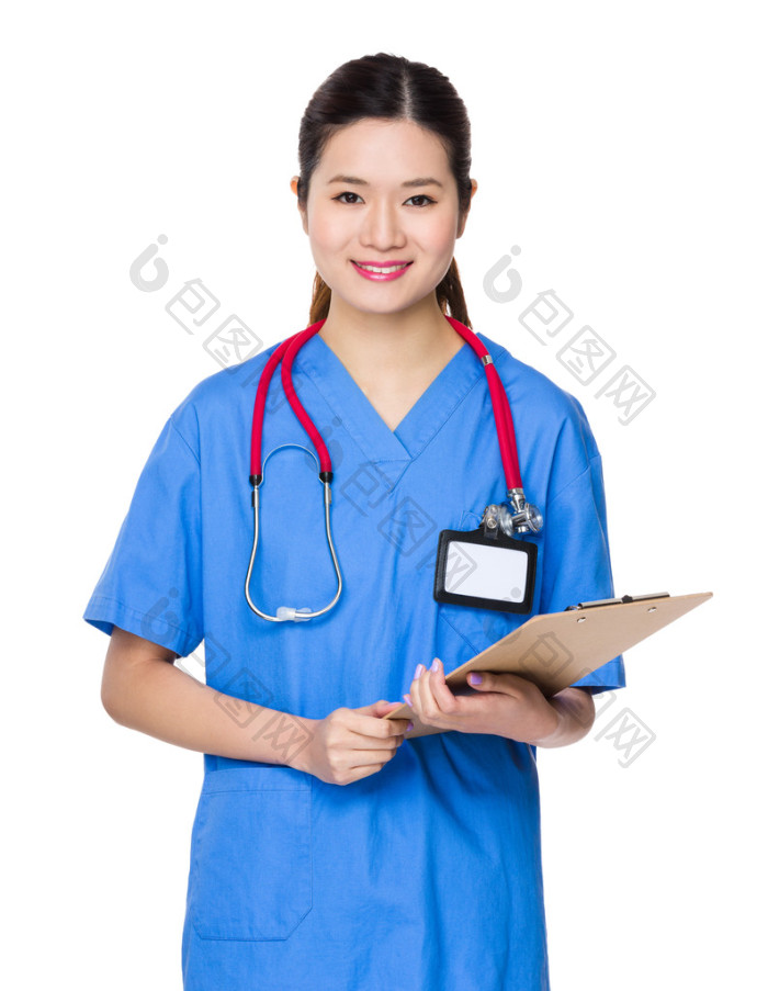 穿蓝色制服的亚洲女医生图片-包图网企业站