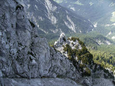 Kufstein (C / D)秋季通过ferrata，穿过奥地利北脸