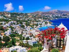 希腊旅行和暑假。Agia marina风景如画的海景。多迪安岛美丽的Leros岛.