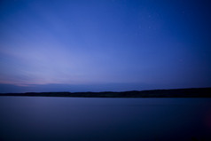北方湖泊傍晚黄昏日落加拿大