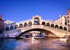 威尼斯的Rialto桥