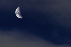 夜晚的星空背景。新月