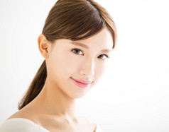 美丽年轻的亚洲女人脸特写