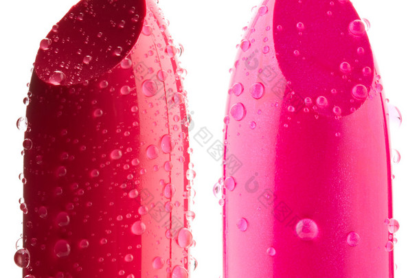 红色和粉色的口红的水滴