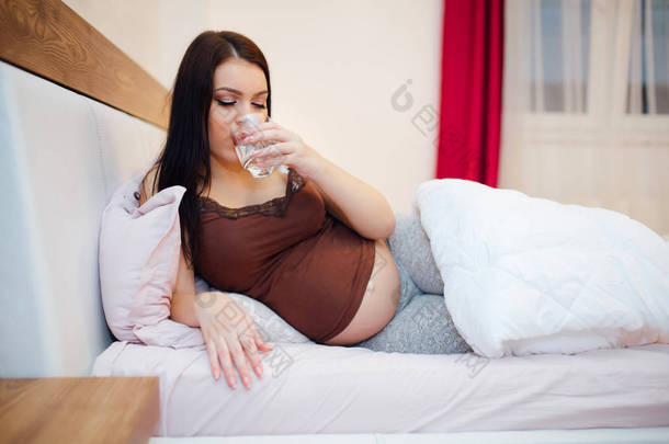 孕妇保持肌肤水润