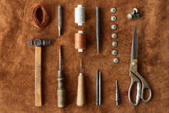 工匠工具设置为皮革工作