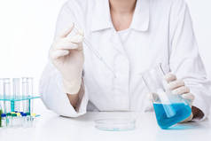 关于科学和化学的设备和实验。用于化学实验或制造生物药物 .