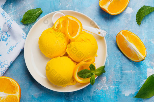 橙<strong>冰</strong>淇淋。<strong>夏日</strong>橙汁<strong>冰</strong>淇淋