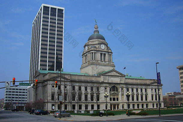 4月20日, 印第安纳州韦恩堡: 艾伦郡法院2008年4月20日在印第安纳州韦恩堡。县座大厦在1902年完成了.