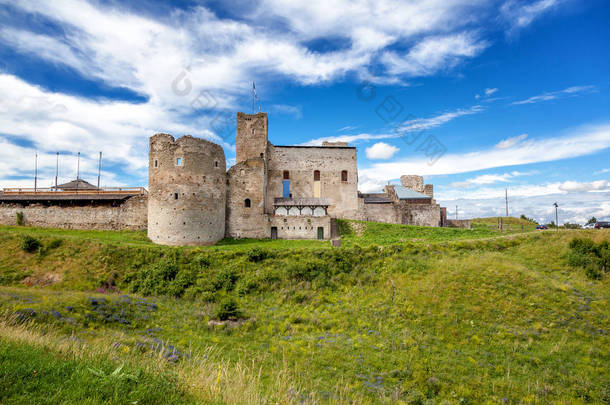 废墟的利沃尼亚秩序城堡。Rakvere, 爱沙尼亚, 波罗的海国家, 欧洲。美丽的风景
