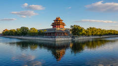 中国传统建筑, 周围有水渠。北京, 中国