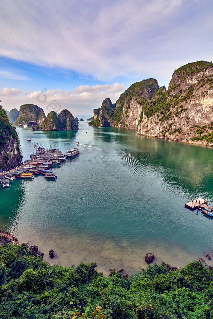 下龙湾, 越南下龙湾的日落全景, 东南亚, 联合国教科文组织世界遗产