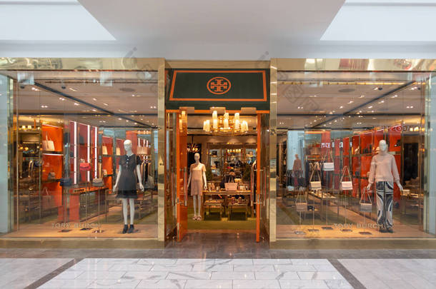 scottsdale, az/usa-12.7.18 托利·伯奇在尼克推出了第一家<strong>零售店</strong>。2004年: 截至 2018年, 它已发展到全球250家门店 & 在全球 3, 000多家门店经营的时尚系列.