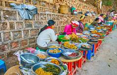 有食品摊点的街道, 缅甸的 Pindaya