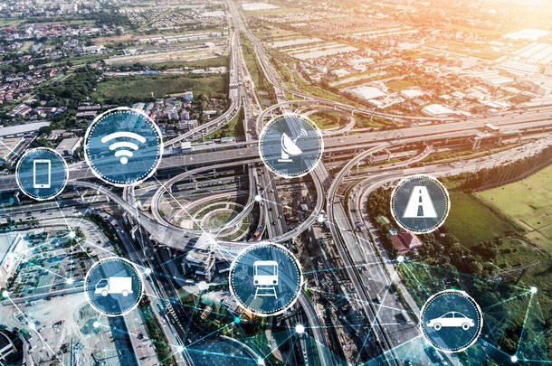 智能交通技术的概念,为未来的道路交通.虚拟智能<strong>系统</strong>进行数字信息<strong>分析</strong>,将城市街道上的车辆数据连接起来.未来主义创新 .